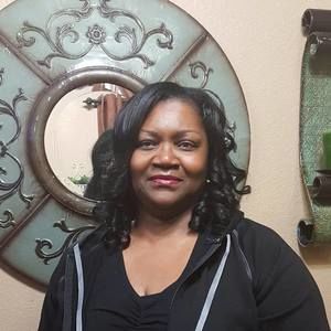 Meet your Posher, Roxie